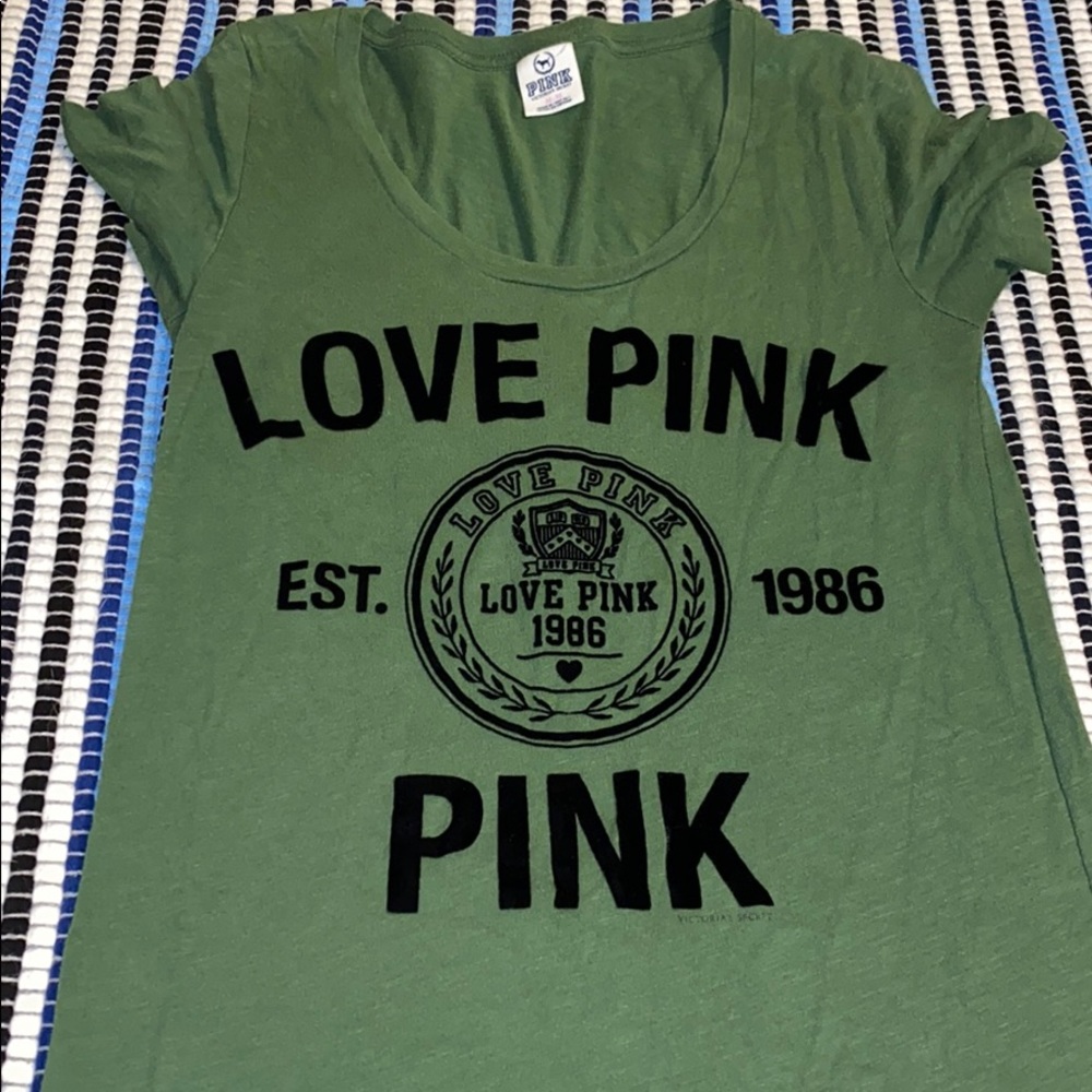 Love pink Victoria’s Secret